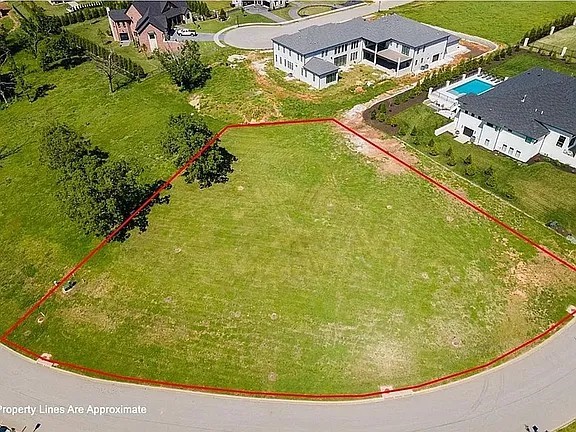 ESTATES AT SOUTHGATE, THE-ROGERS - Land