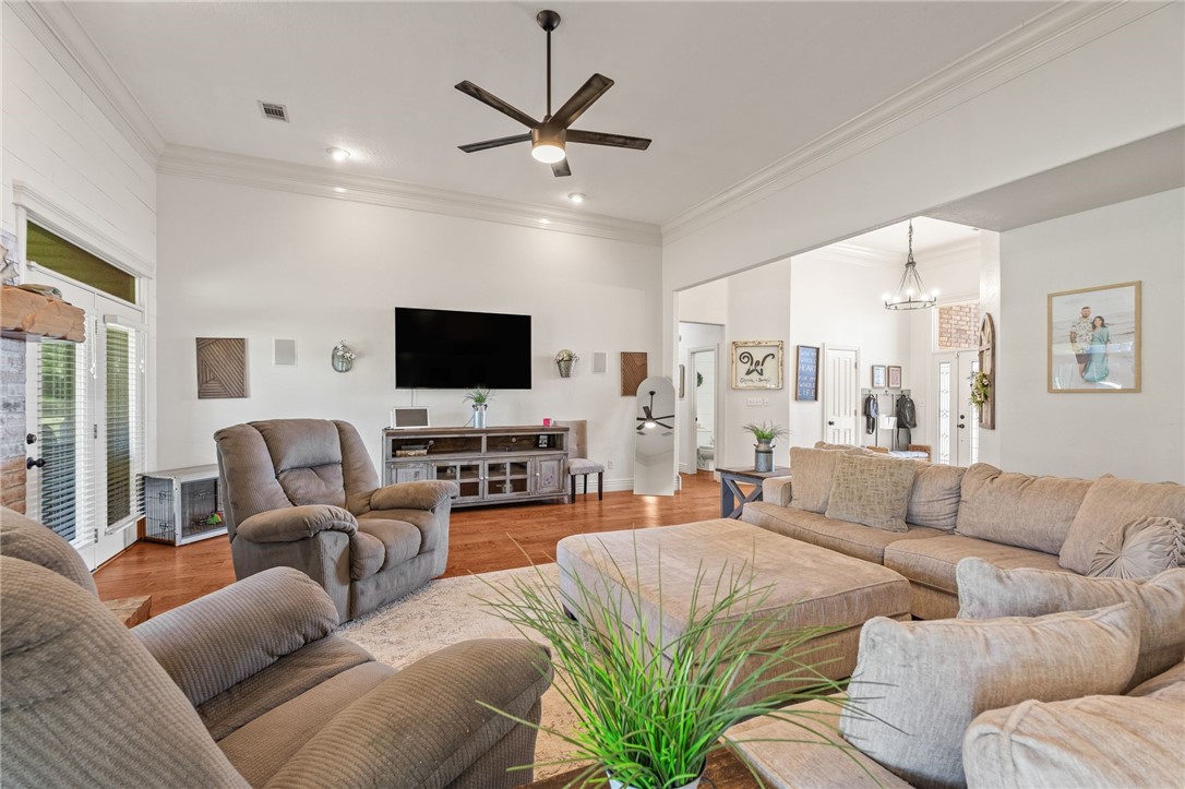 Eagle Crest 1 - Residential