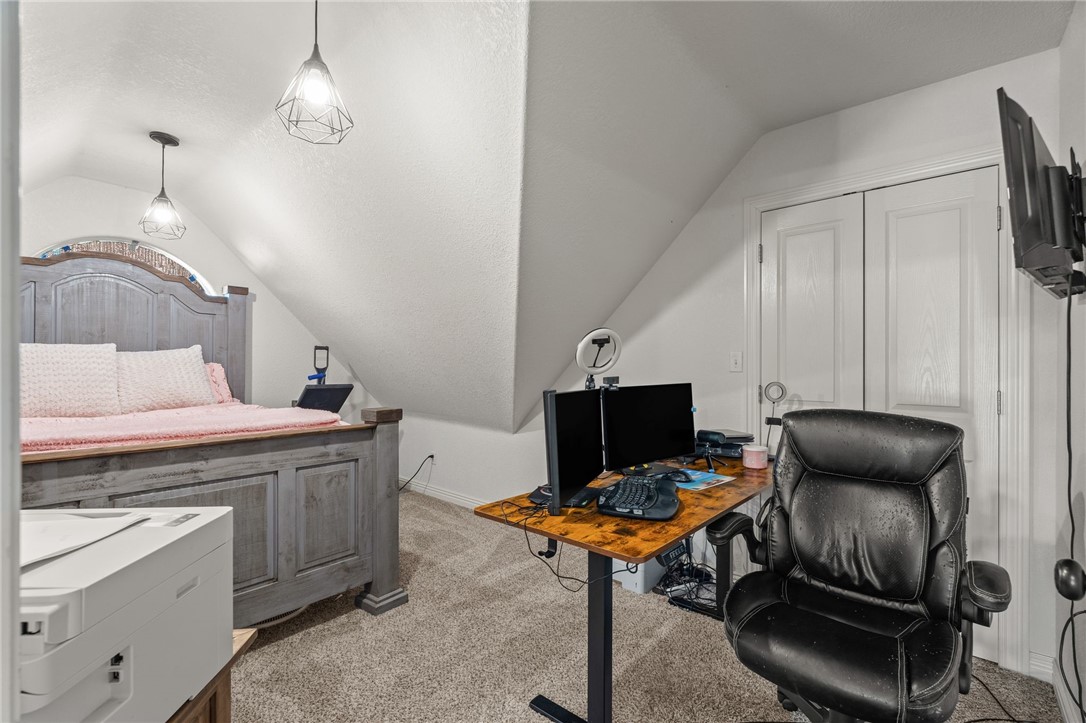 Eagle Crest 1 - Residential