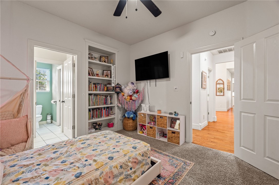 Eagle Crest 1 - Residential