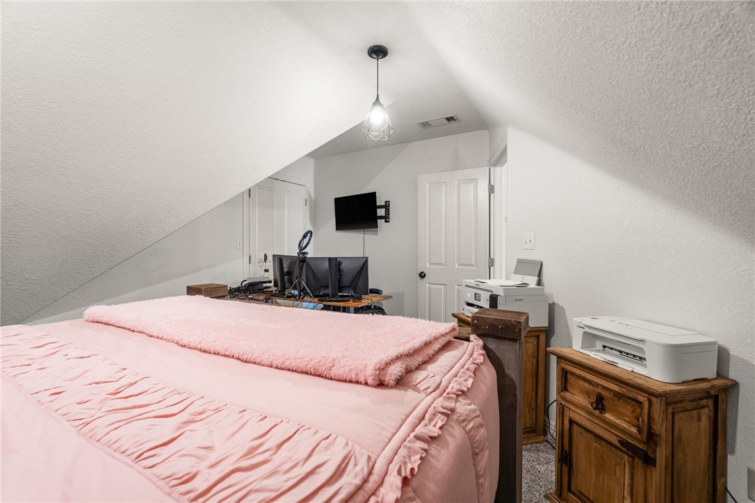 Eagle Crest 1 - Residential