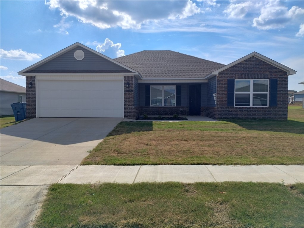 Brand-new construction! Due to a job relocation, the owner had a change of plans, so this home has never been lived in. Located at 2809 Elliott Street in Pea Ridge, AR, this stunning single-family home was built in 2025 and offers 4 bedrooms, 2 bathrooms, and 1,630 sq. ft. of finished living space. It comes with an automatic remote garage opener, additional shelving, and extra kitchen cabinets still wrapped in plastic. Sitting on a 0.19-acre lot, the property provides plenty of space for outdoor enjoyment. Donāt miss the opportunity to make this modern, move-in-ready home yours today!