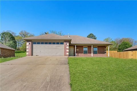 Photo of 1041 Sara Beth Street, Elkins, AR 72727 (MLS # 1344095)