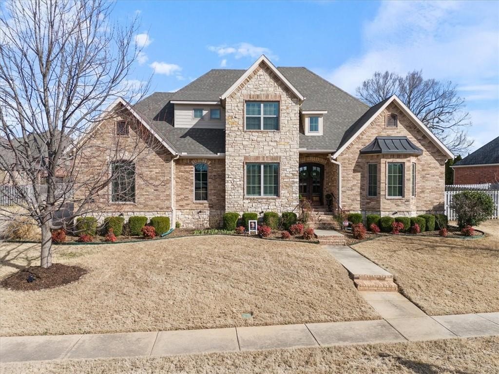 Welcome to East Fayetteville's coveted Stone Mountain neighborhood. This four-bedroom, 3.5-bath home boasts a primary suite and office on the main level, plus 3 bedrooms and a massive bonus room on the second level. With newer paint and carpet throughout, this lovely home is a perfect picture of "Home." and is move-in ready. Positioned in a cul-de-sac, you will love the lifestyle this home has to offer. A well-equipped kitchen and nice back patio area will appeal to the entertainers out there. HVAC replaced in 2021. Hot Tub does not convey.