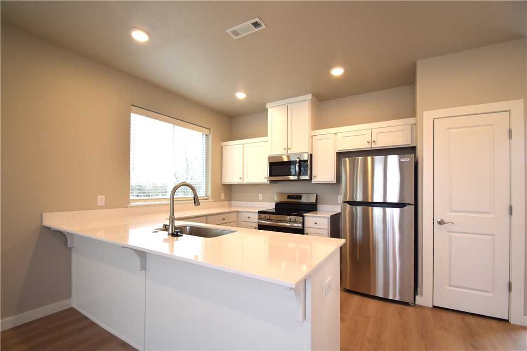 POIGAI ESTATES - Residential Lease