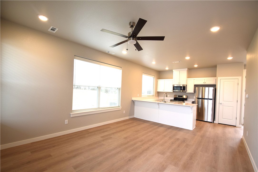 POIGAI ESTATES - Residential Lease