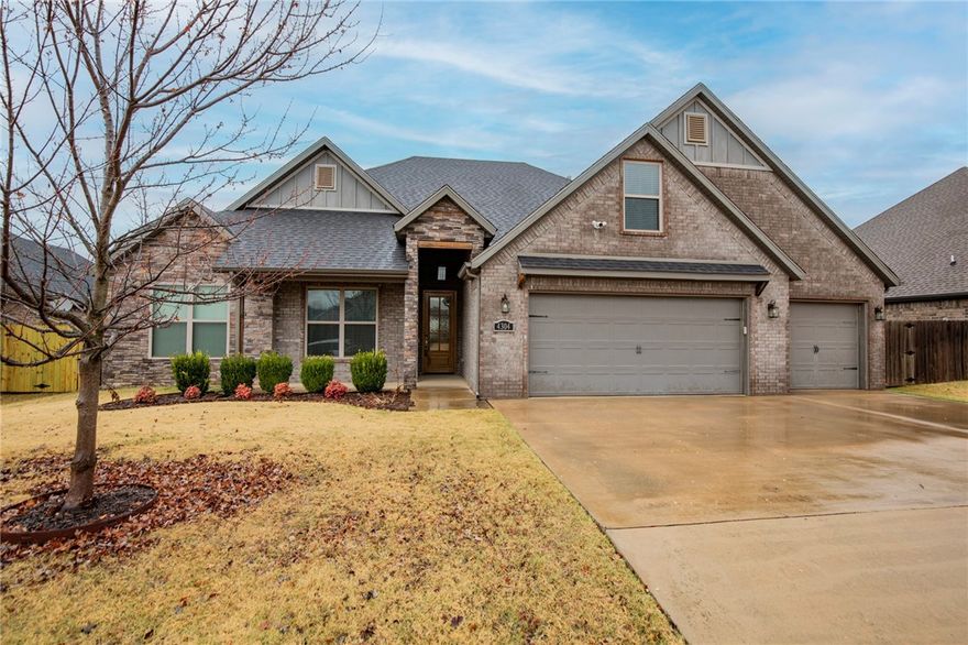 Exceptional home in SW Bentonville that checks every box. Brand new carpet in the bedrooms and bonus room. 4 beds downstairs with a great layout, bonus room upstairs (Not included in the bedroom count) Kitchen is wide open to the living area. You'll love the large primary bed and bathroom and closet. The covered patio is great to enjoy year round and a nice sized but manageable backyard. Bentonville Schools. Agent​​‌​​​​‌​‌​​​‌‌​​​‌‌‌​​‌​​‌‌​​​​ owned.