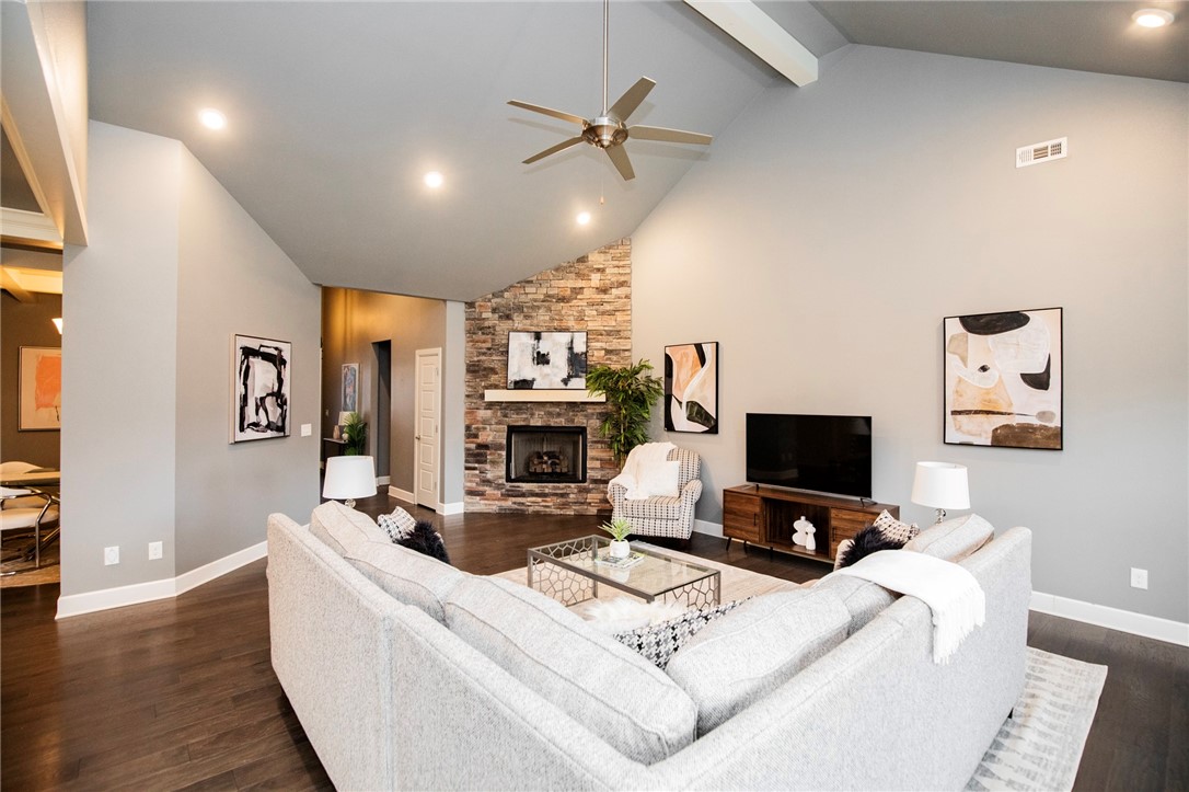 Rolling Acres Ph II Sub Bentonville - Residential