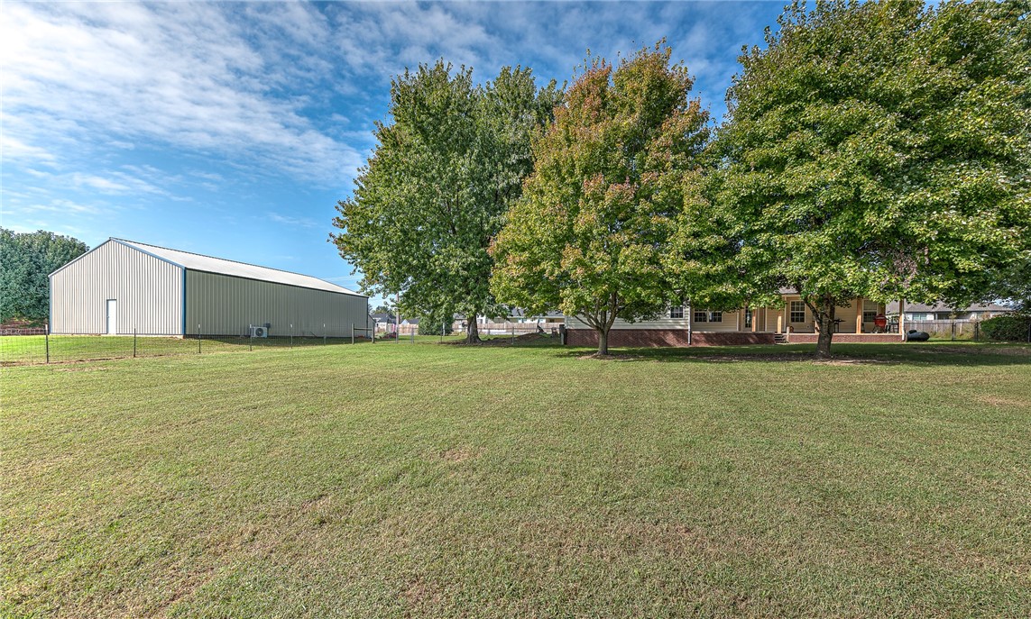 Robbinaire Heights Bentonville - Residential