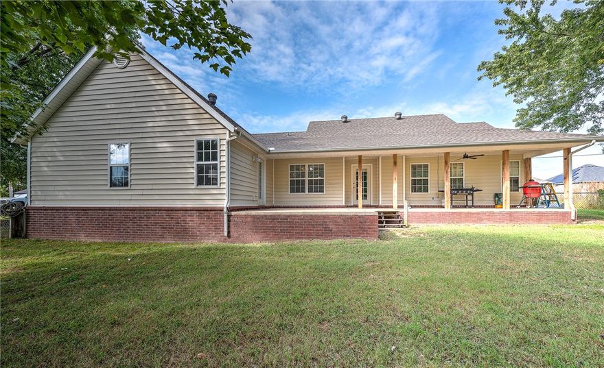 Bentonville unicorn! This rare find offers a perfect blend of space, flexibility, and convenience, just minutes from all that Bentonville has to offer. Situated on nearly 1 acre, this beautifully maintained 3-bedroom, 2-bath home spans approximately 1,894 sq ft and features an incredible 40x50 shop with a full bathroom and office. Endless possibilities for a workshop, home business, studio, or hobby space. Enjoy peaceful surroundings with quick access to town, schools, and the new Walmart Home Office campus. Properties like this don’t come around often, come see why this one checks all the boxes!