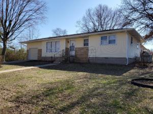 Lovely 3 bedroom, 1 bath home located in Harrison. Convenient to hospital, schools, churches, and shopping. Home is located on a corner lot and is move-in ready! Ready for its' new owners!! Seller believes original hardwood floors are under carpet. Home has a gas log, but is not vented, therefore can only be used about 15 minutes at the time. Fireplace would need to be vented for more use of gas logs.