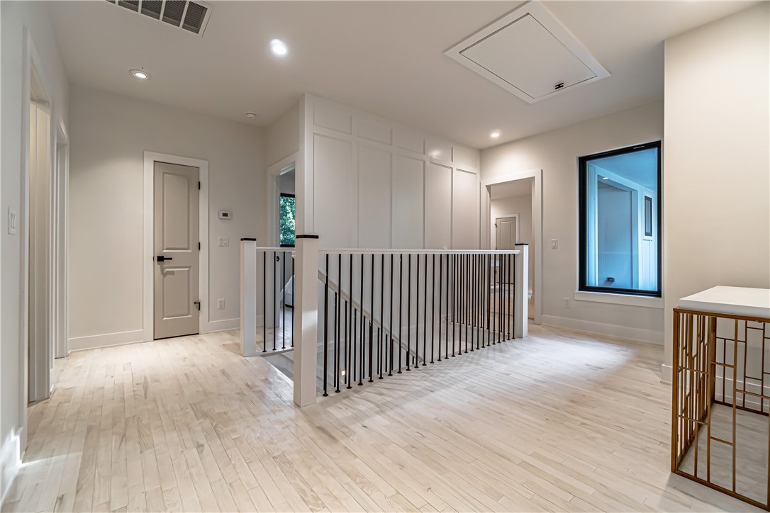 Sec 30, Twp 20, Range 30 - Residential