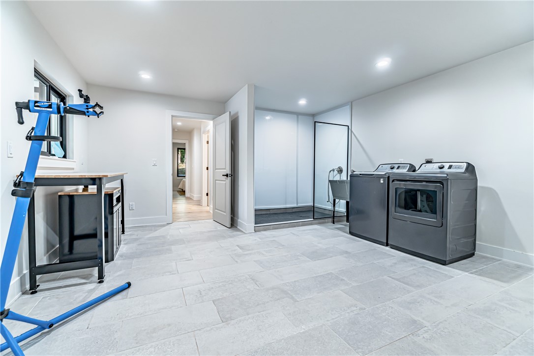 Sec 30, Twp 20, Range 30 - Residential