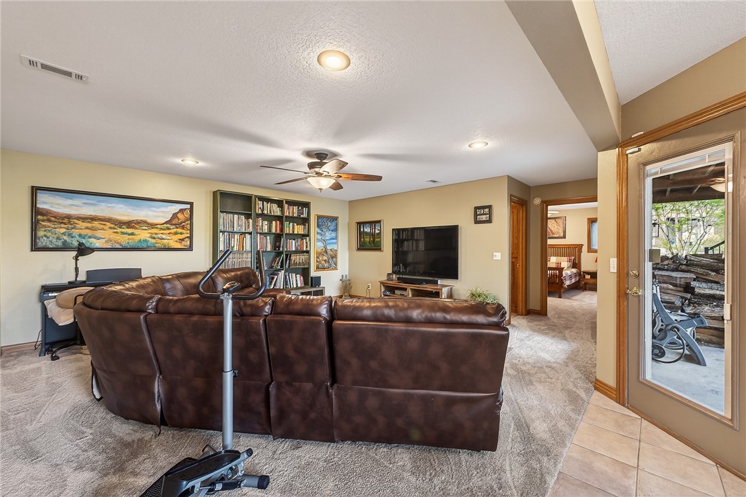 Churchill Sub Bvv - Residential