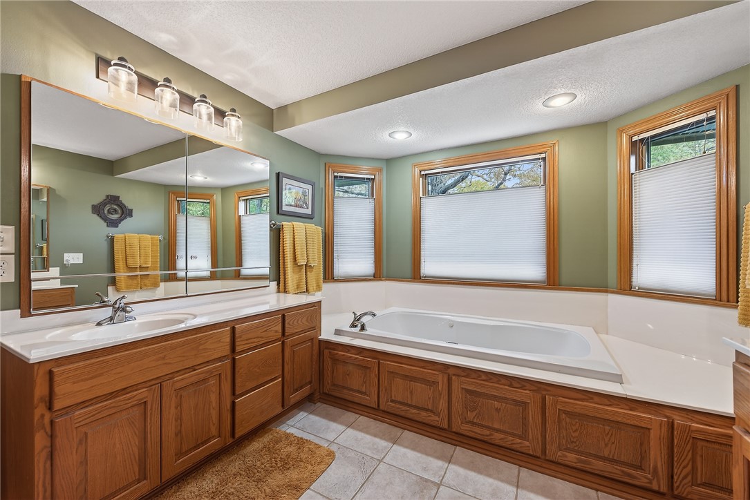 Churchill Sub Bvv - Residential