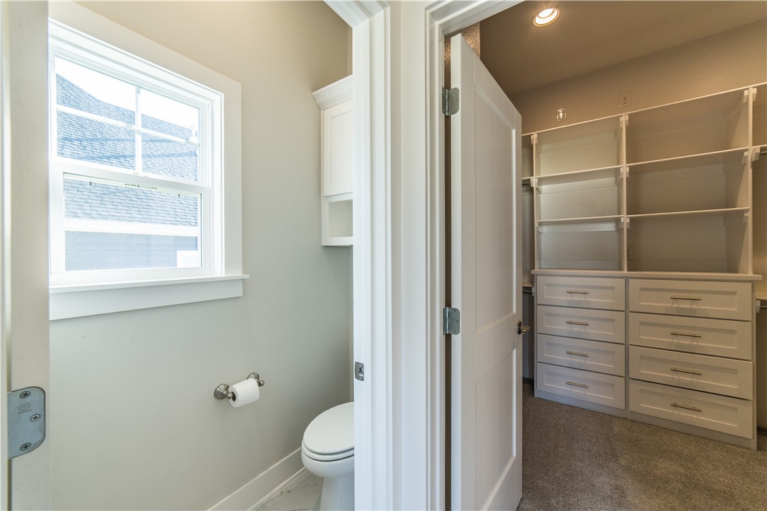 Crescent View Rogers - Residential Lease