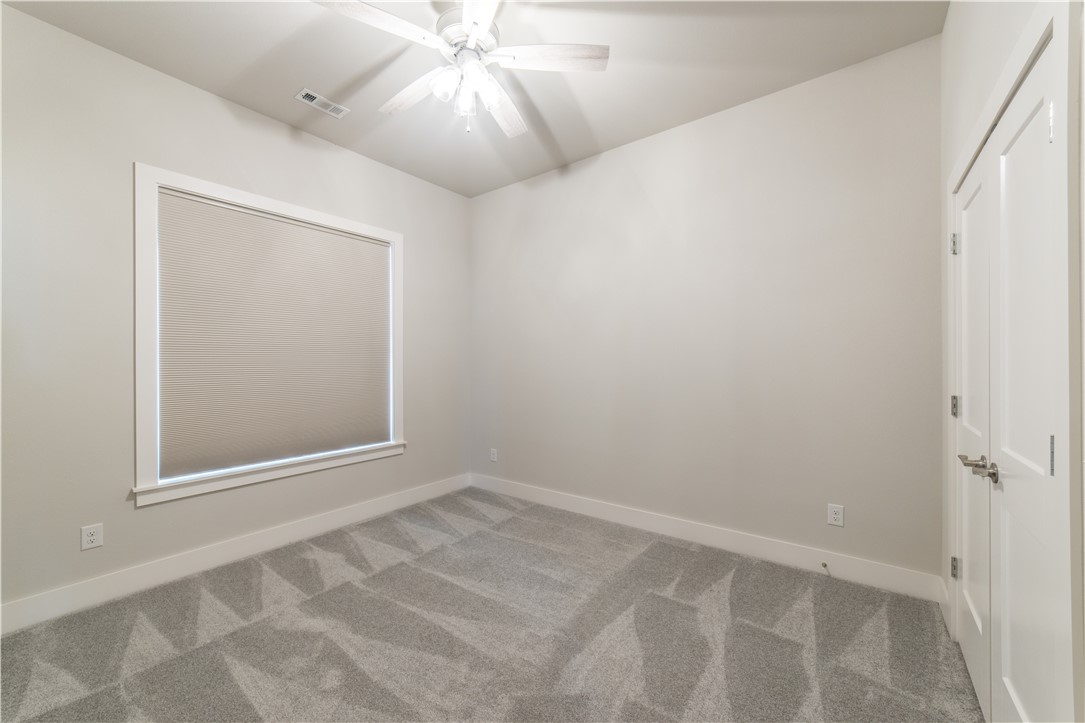 Crescent View Rogers - Residential Lease