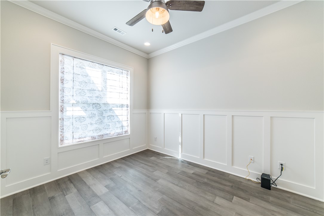 Crescent View Rogers - Residential Lease