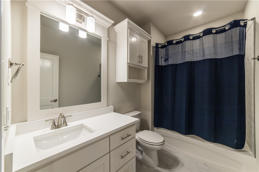 Crescent View Rogers - Residential Lease