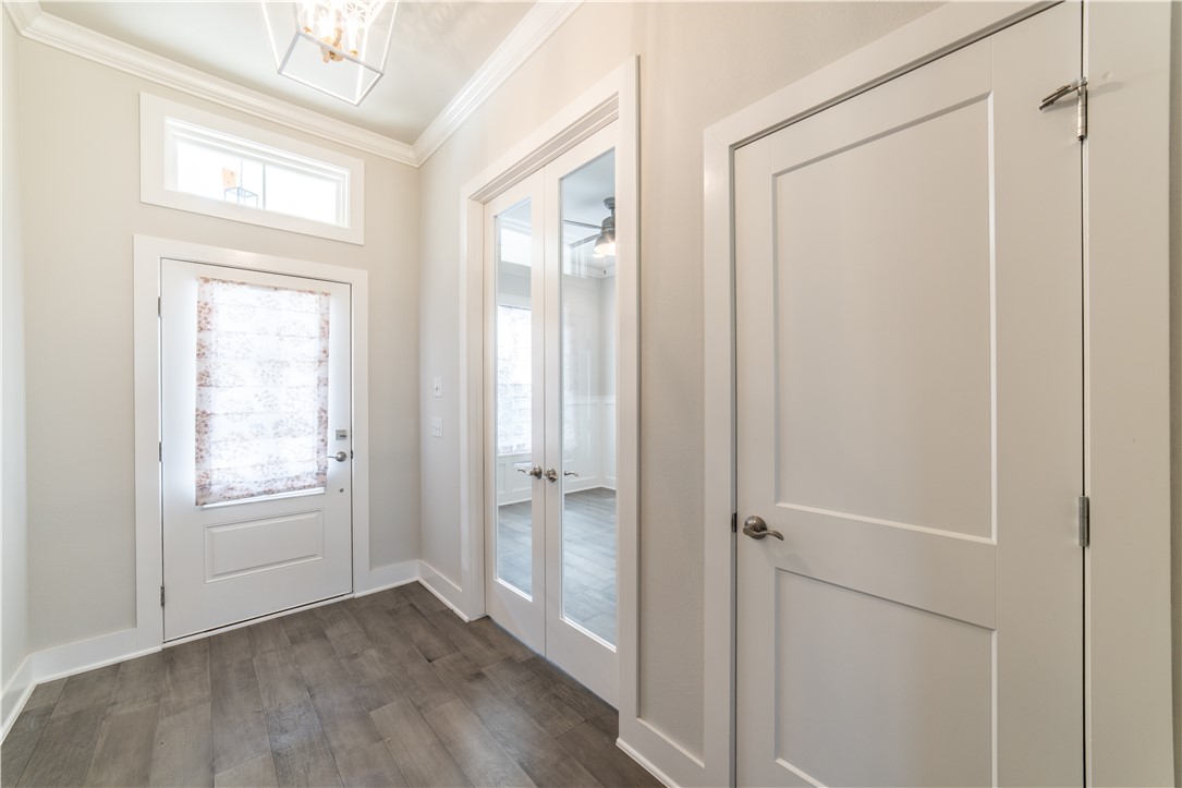 Crescent View Rogers - Residential Lease