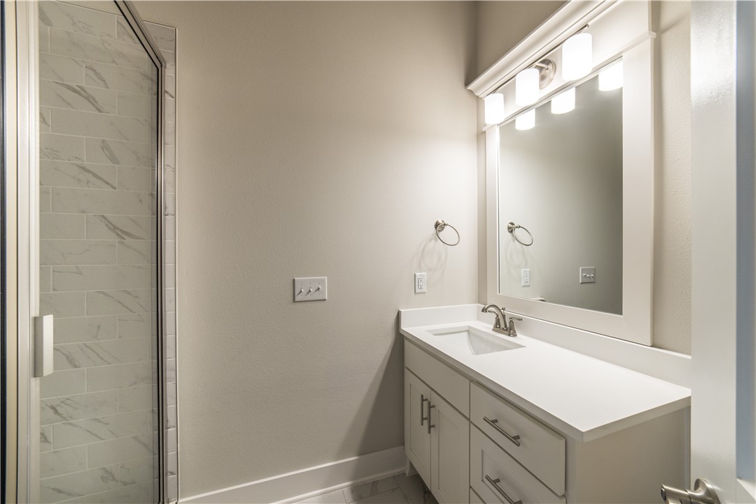 Crescent View Rogers - Residential Lease