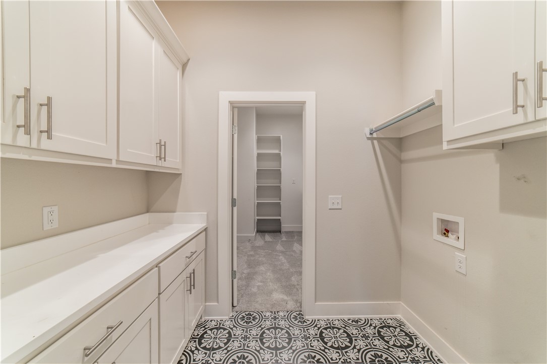 Crescent View Rogers - Residential Lease