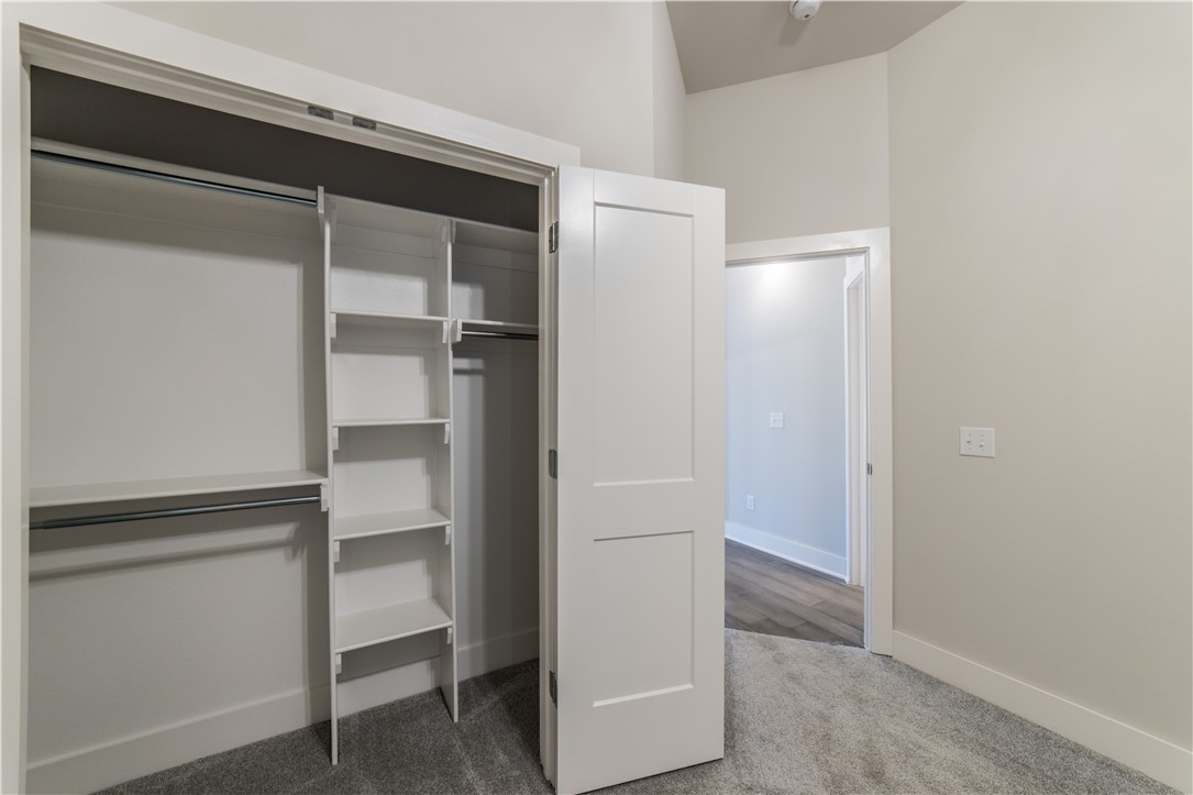 Crescent View Rogers - Residential Lease