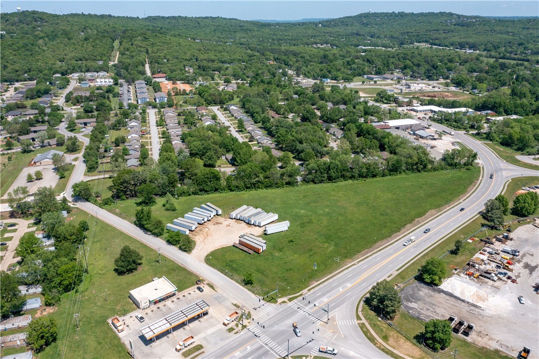 Fayetteville Indust Park Final Rep - Land