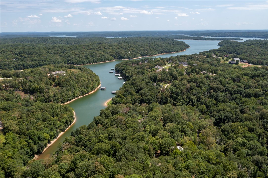Hawks Landing at Beaver Lake - Residential