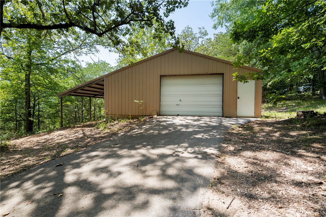 Hawks Landing at Beaver Lake - Residential