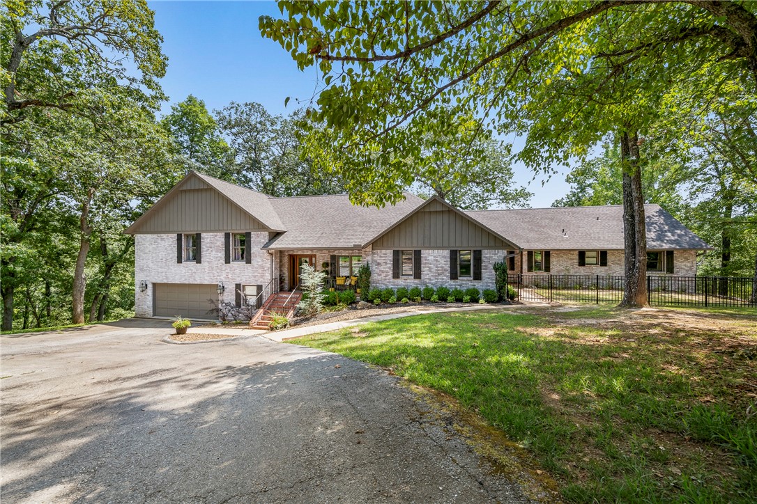 Hawks Landing at Beaver Lake - Residential