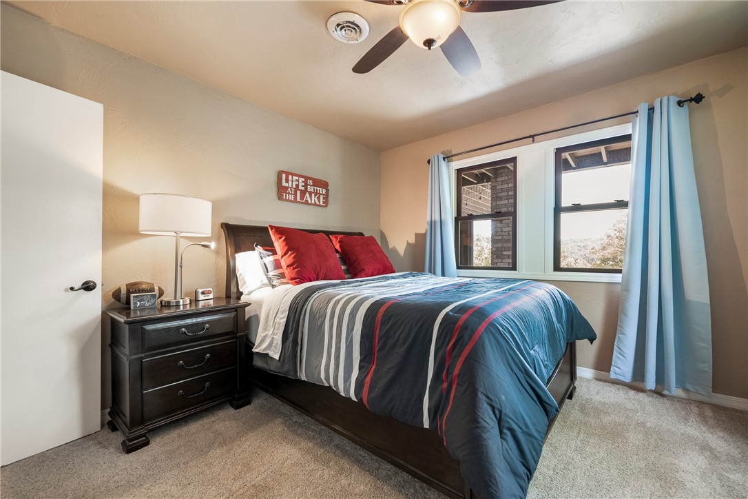 Hawks Landing at Beaver Lake - Residential