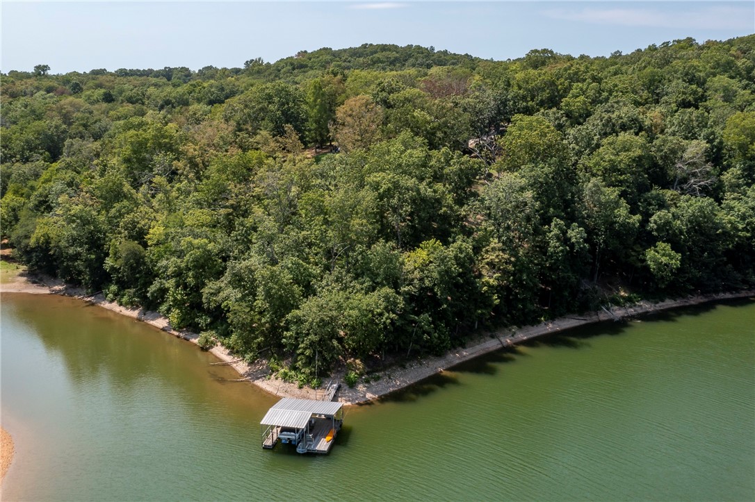 Hawks Landing at Beaver Lake - Residential