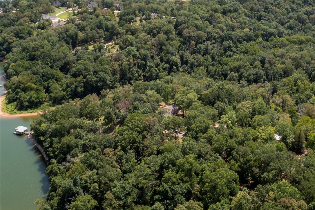 Hawks Landing at Beaver Lake - Residential