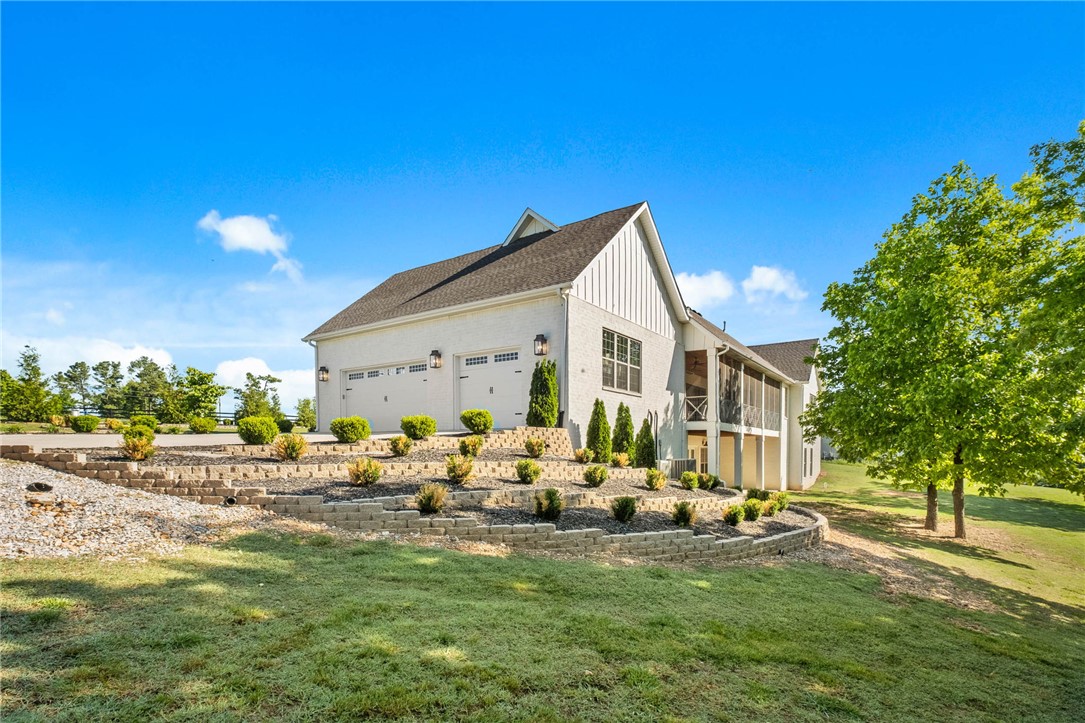03-18-31-RURAL - Long Acres - Residential