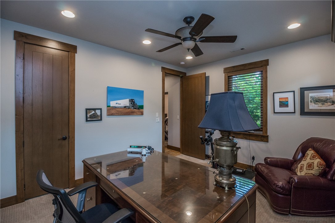 Champions Golf & Cc Rogers - Residential