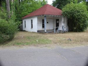 2 bedroom 1 bath. Large 190 X 190 lot. Being sold AS-IS. For this house to be occupied it has to be brought up to 2017 codes and standards for plumbing, HVAC, electric, etc. A permit would have to be obtained from the city inspector.