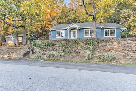 Photo of 900 E Lighton Trail, Fayetteville, AR 72701 (MLS # 1327352)