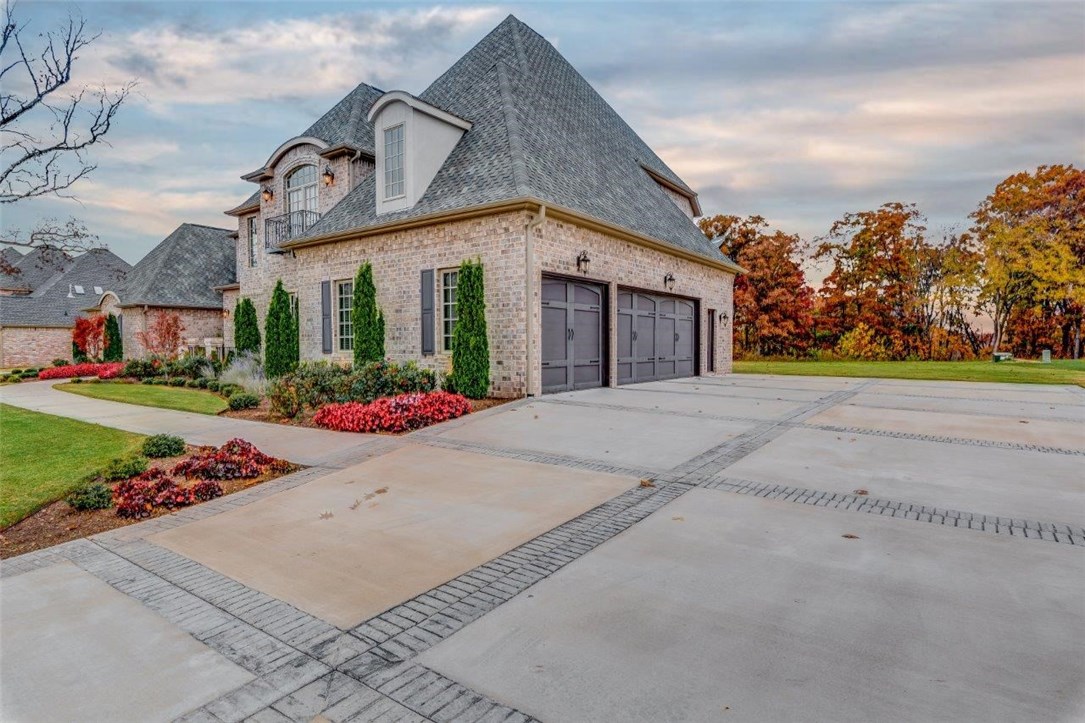 Oak Tree Centerton - Residential