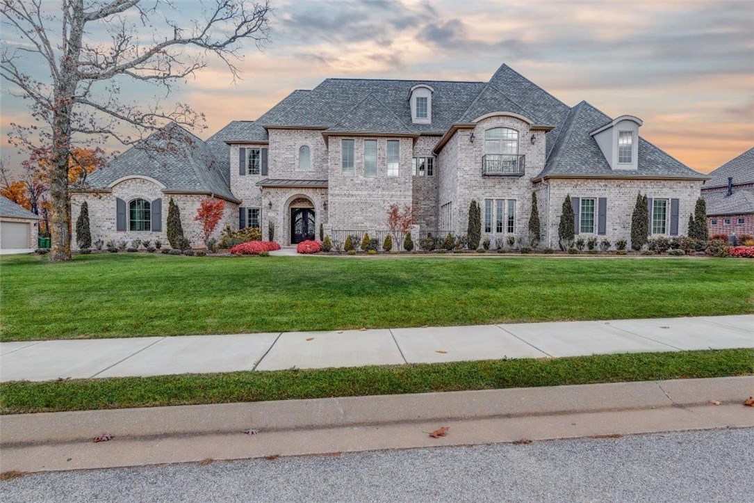 Oak Tree Centerton - Residential