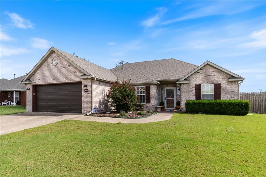 Beautiful ¾ brick home featuring split floor plan and aesthetically pleasing updates throughout. Step inside to find brand-new engineered hardwood flooring, fresh bright paint, new granite countertops, and a sleek glass-top range in the kitchen. The refrigerator, washer, and dryer all convey, making this home move-in ready. You will enjoy the way the soaring tray ceilings, wood blinds, and natural light bring life to this elegant, yet casual design. Recent improvements include a new garage door and motor for added peace of mind. With style, function, and comfort combined, this home is ready to welcome its next owners. Close to Bentonville West, Centerton Gamble Elementary and Lifeway Christian School. Only 5.5 miles to Walmart Headquarters and 7 miles from Crystal Bridges Museum. Open field to the back of property and fish hatchery to the south makes this feel rural while close to amenities.