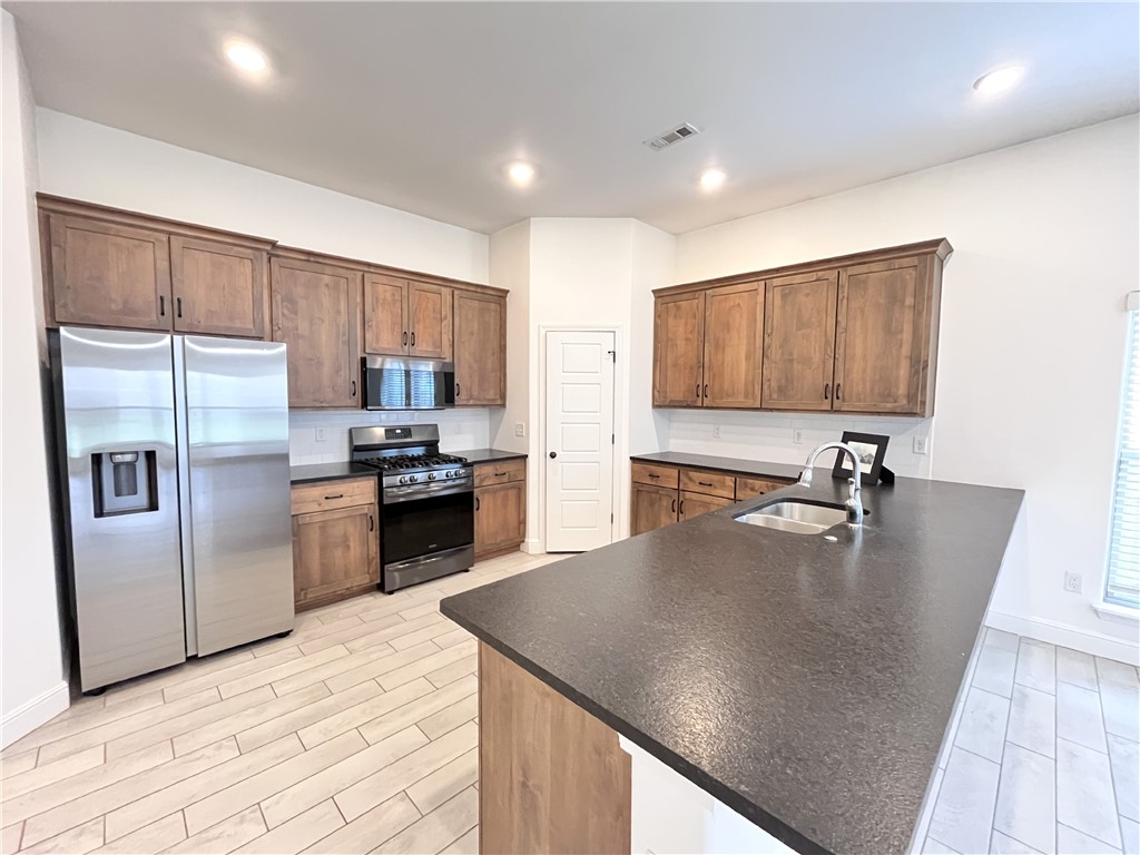 Woodward Hills - Residential Lease