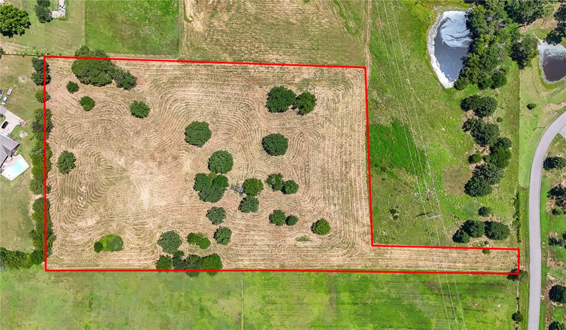 6.15 Acres | Prime Land for New Construction | Scenic Mountain Views
Discover the perfect canvas for your dream home or development project on this stunning 6.15 acre parcel located just minutes from the heart of Russellville. Nestled in a peaceful setting along Walthall Road, this property offers expansive views of Mt. Nebo and Linker Mountain, providing a picturesque backdrop year-round. The land is gently rolling and partially cleared, making it ideal for new constructionāwhether you're envisioning a private residence, hobby farm, or investment opportunity. Utilities are nearby, and access is convenient via paved road frontage.
Enjoy the quiet serenity of country living without sacrificing proximity to town, schools, and local amenities. With its combination of natural beauty, excellent location, and development potential, this property is a rare find in the Russellville area.