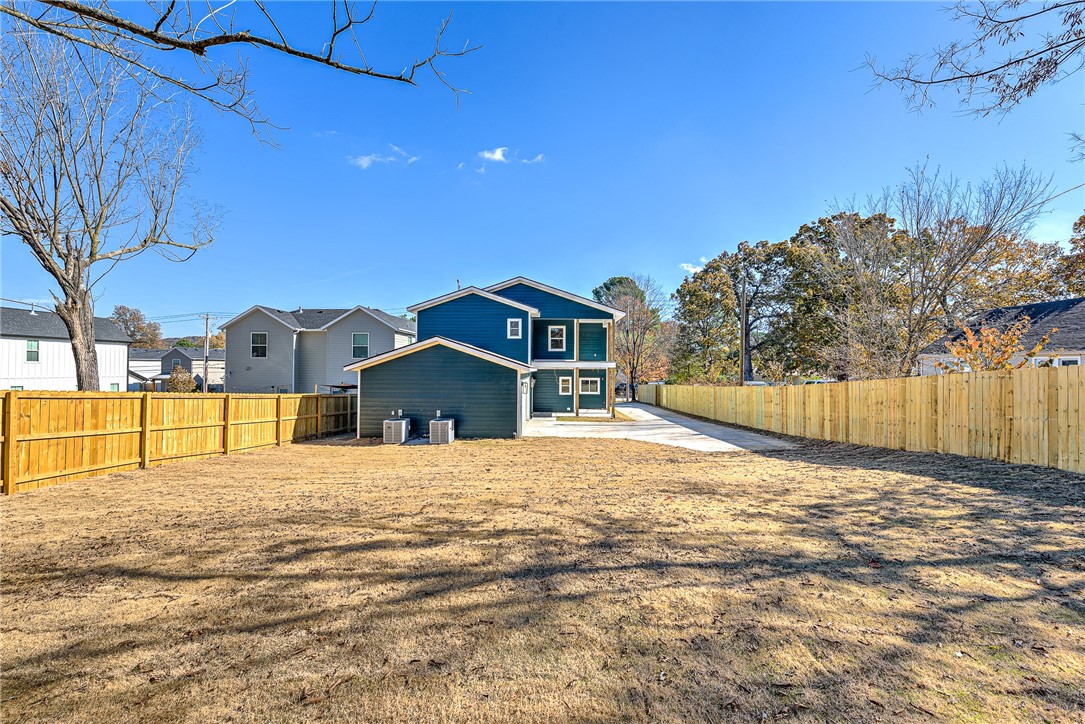 Subdivision: 21-16-30 FAYETTEVILLE OUTLO - Residential