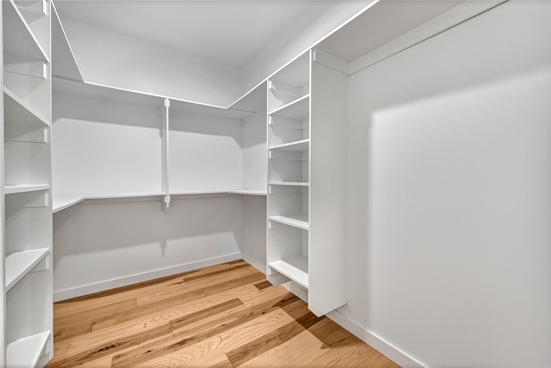 Subdivision: 21-16-30 FAYETTEVILLE OUTLO - Residential