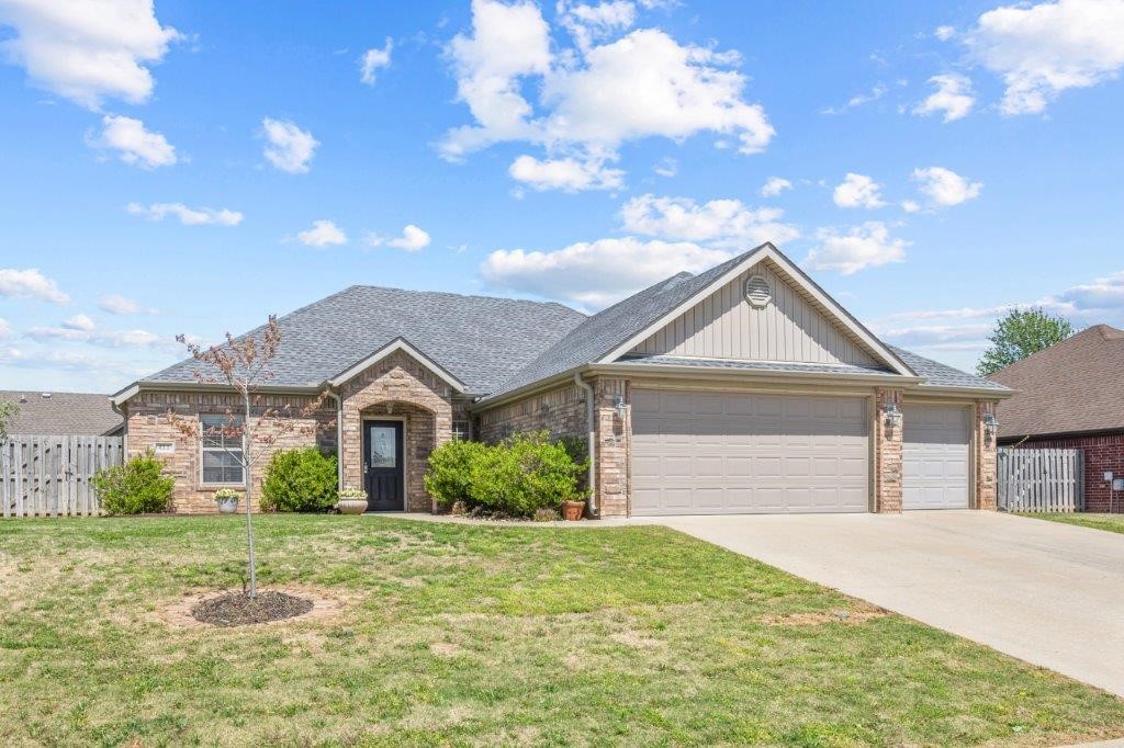 Fantastic Centerton Home in Sienna at Coopers Farm Community! This home features a 3 Bedroom/2 Bath layout with an open living space. New floors & paint throughout entire home! Foyer entry welcomes you into the living room. Living space has a gas fireplace and large windows to the backyard for great natural light. The Kitchen has stainless appliances, granite counters, and a great sized eating area with access to covered patio. 2 Guest bedrooms and a guest bath on the split layout. Large primary bedroom has attached bath with shower and tub as well as a spacious double vanity and WIC. Large laundry room has plenty of storage space and built in shelving for pantry space. Backyard is fully fenced with great greenspace and patio for outdoor living area. Large 3 car garage is an amazing additional storage/workshop/parking space for this home! Community Amenities incl. pool, park & club house. Nearby Lake Centerton & Park. Amazing location with quick access to shopping, dining, schools, and more! Welcome Home!