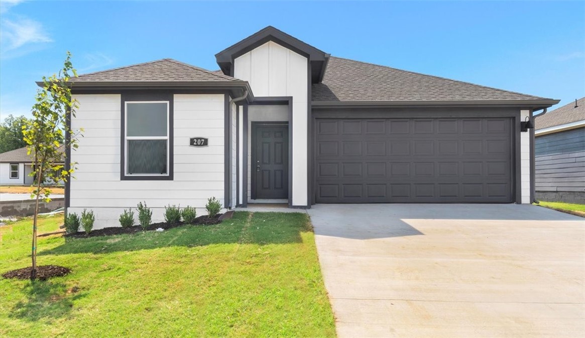 Model home at 4486 W. Glacier Street. OPEN EVERY DAY! Charming Caden Plan in Aidenās Place, where you will find these beautiful NEW construction homes! Kitchens will have lovely cabinets, quartz countertops with Tile backsplash! Stainless steel undermount kitchen sink! Bedroom one will have an oversized walk-in shower with tiled walls and 2 walk-in closets completes this fabulous en-suite. All bedrooms and family room will have a ceiling fan! LED lighting! Garage door opener! Tankless gas hot water heater as well! Double pane, Low-E, vinyl windows! Secondary baths also have quartz countertops! Taxes and Parcel TBD. Exterior will have 4 sides LP Smart siding.