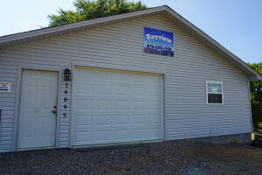 Shop w/living quarters on 1 acre close to Mount Nebo!!