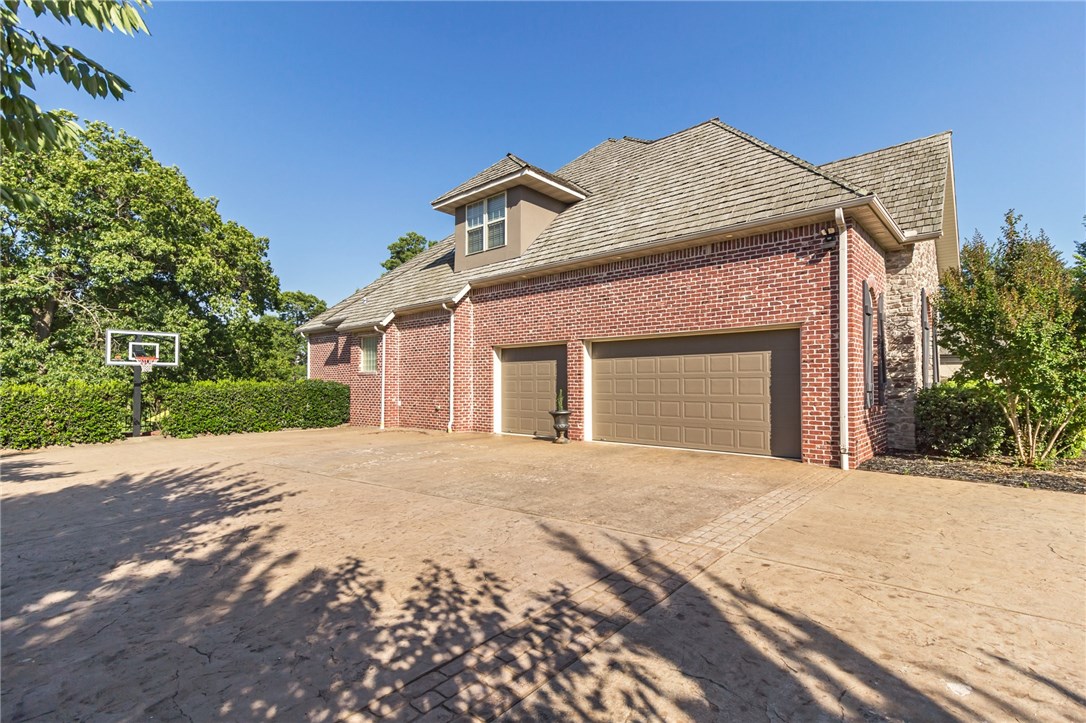 Pinnacle - Residential