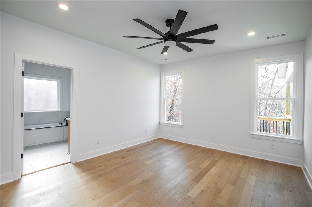 Sherlock Sub Bvv - Residential